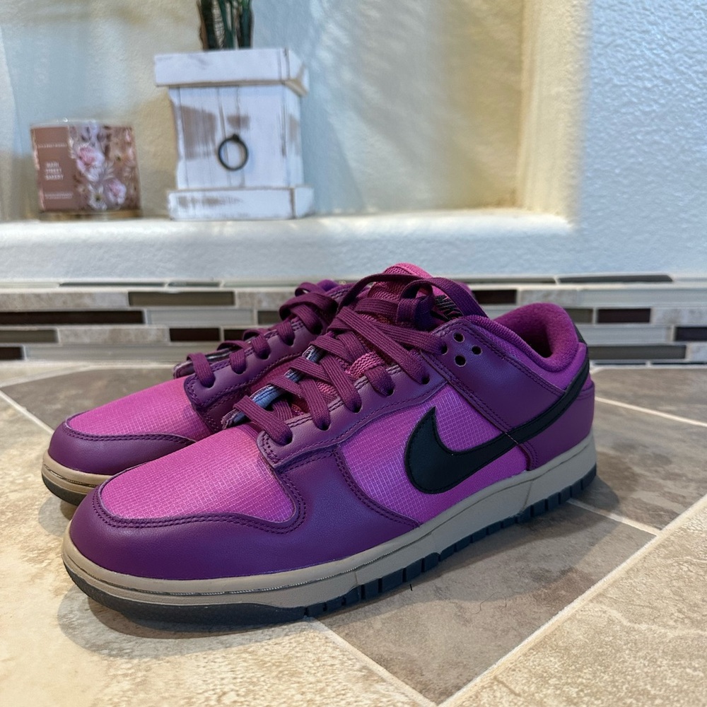 Nike Dunks Viotech Purple, Hot Fuchsia, and Black